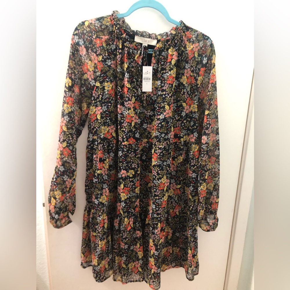 NWT, Loft, Size S, Women’s Flowery Print Long Sleeve Dress,Button Closure @wrist